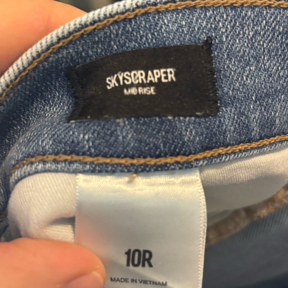 NWOT Express Skyscraper Slit Bootcut High Rise Jeans in Light Wash Blue 10 R - Picture 3 of 3